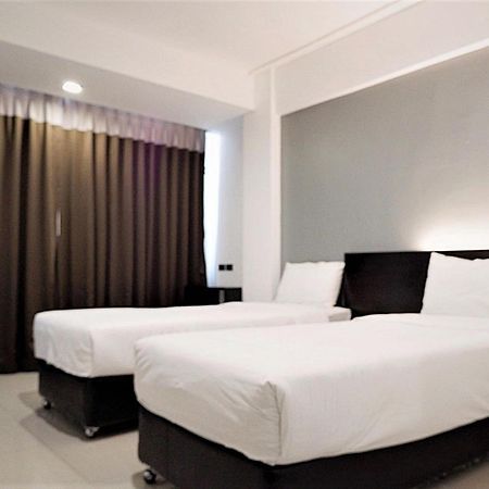 Izen Budget Hotel&Residence Rayong Buitenkant foto