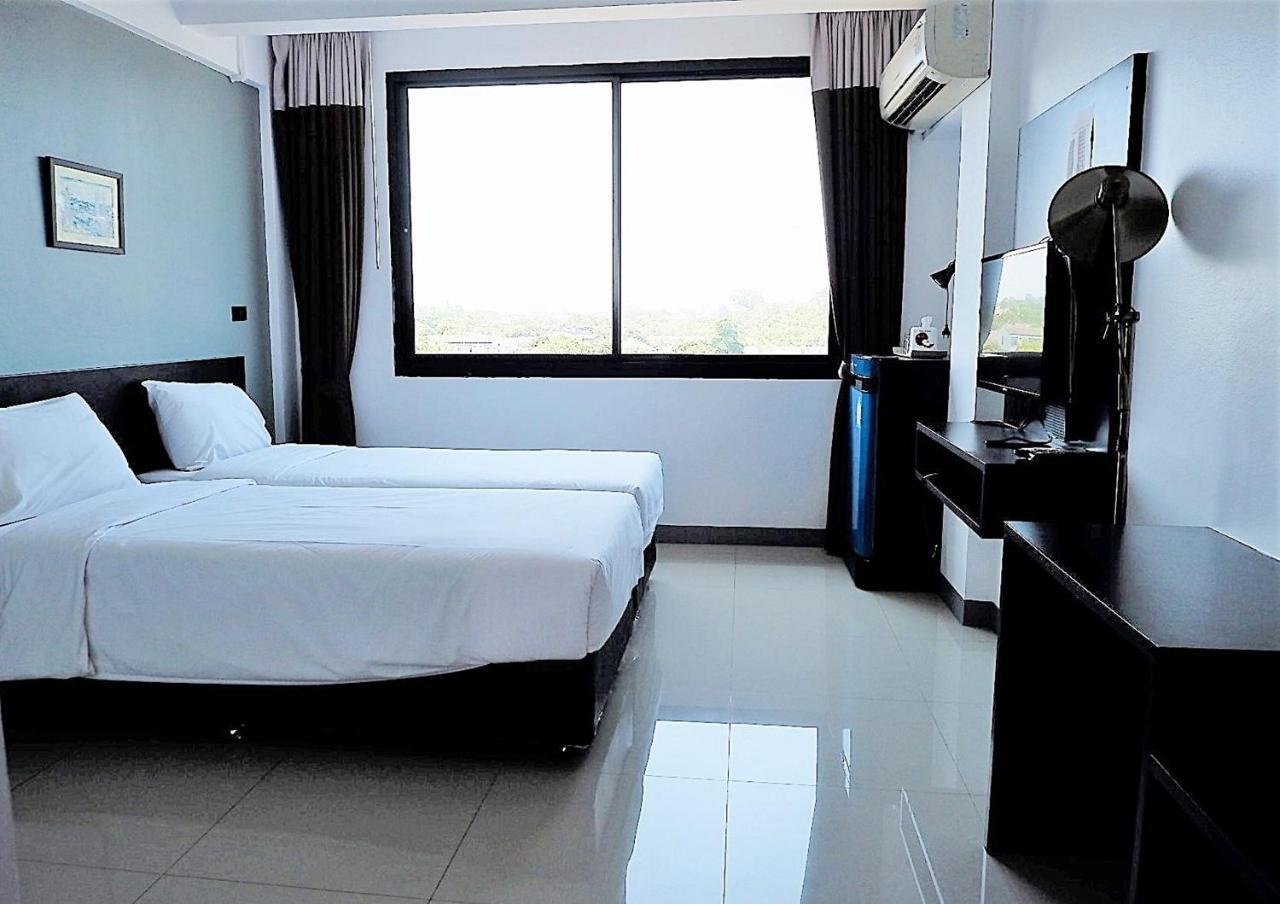 Izen Budget Hotel&Residence Rayong Buitenkant foto